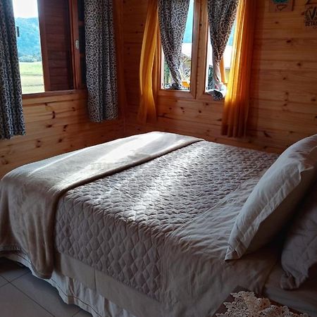 Cabana Caminho Das Borboletas Бон-Ретиру Номер фото